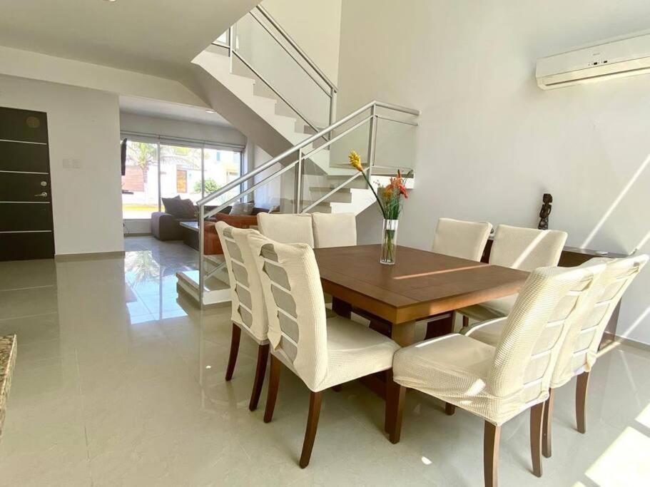 Victoria'S Beach House Heroica Heroica Alvarado Εξωτερικό φωτογραφία